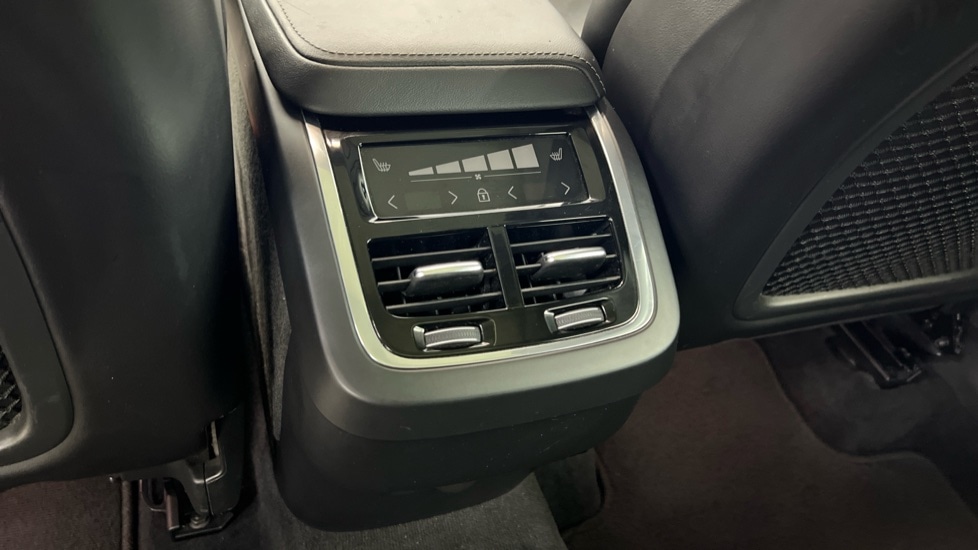 Used Volvo XC60 2022 for sale - 77042778: Photo 15