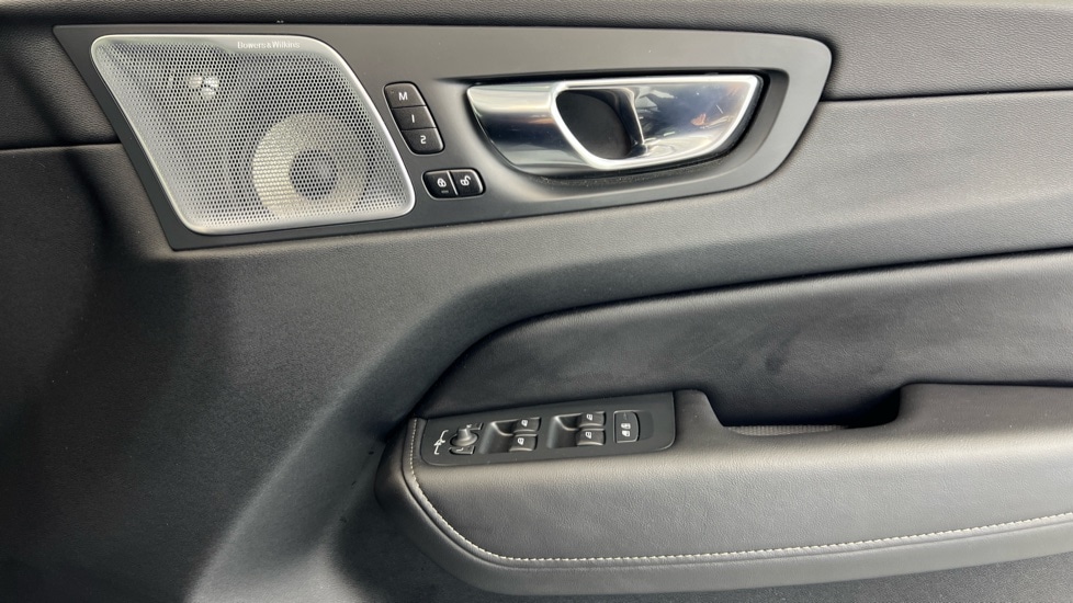 Used Volvo XC60 2022 for sale - 77042778: Photo 29