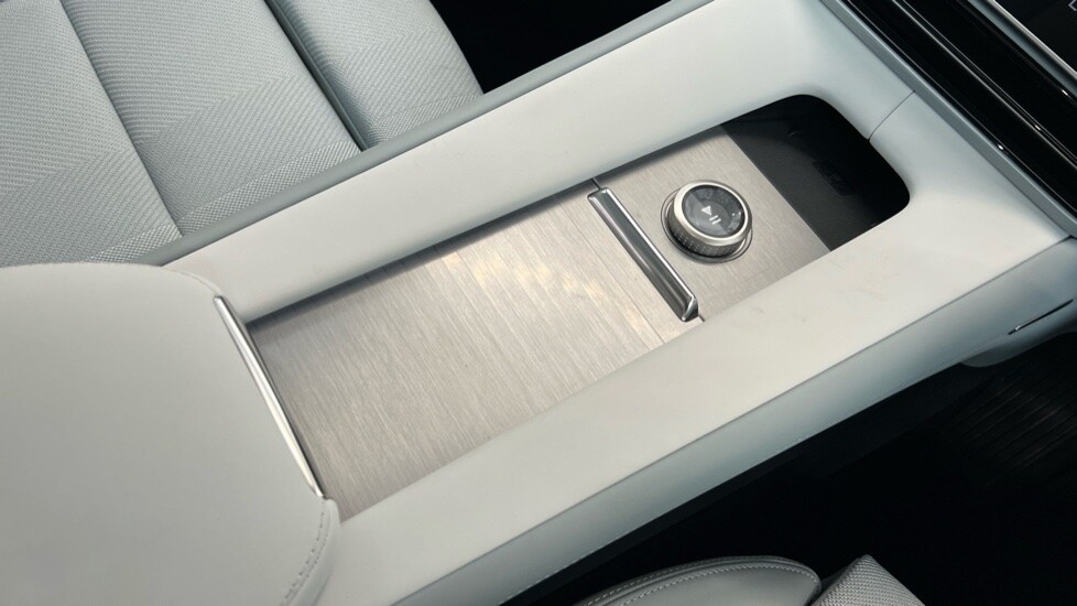 Used Polestar Polestar 4 2024 for sale - 76196119: Photo 12