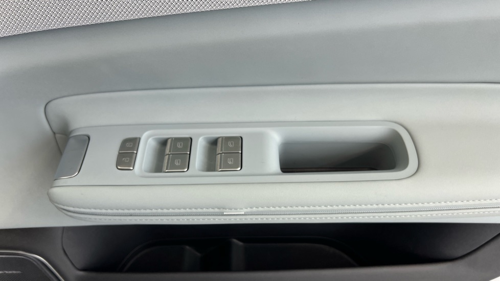 Used Polestar Polestar 4 2024 for sale - 76196119: Photo 39