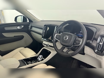Used Volvo XC40 2023 for sale - 78596362: Photo
