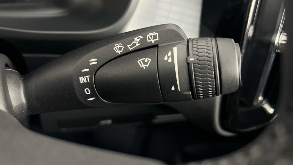 Used Volvo XC40 2023 for sale - 77316096: Photo 23