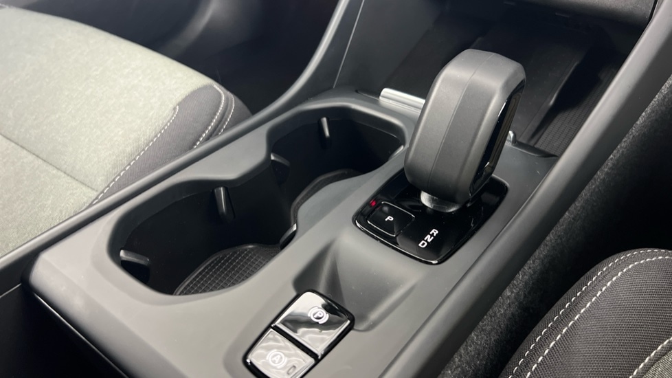 Used Volvo XC40 2023 for sale - 77316096: Photo 25