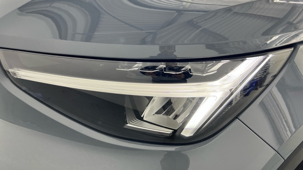 Used Volvo XC40 2023 for sale - 77316096: Photo 44