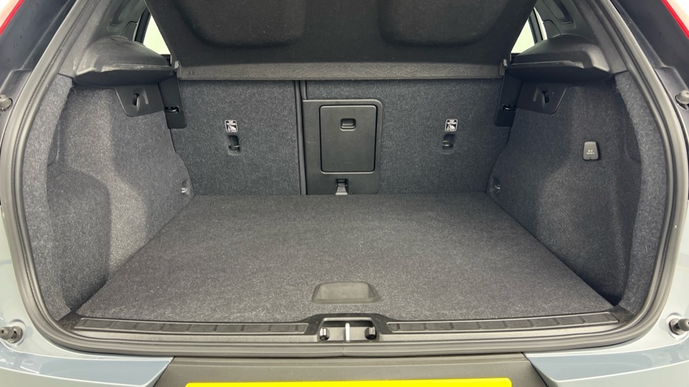 Used Volvo XC40 2023 for sale - 77316096: Photo 52