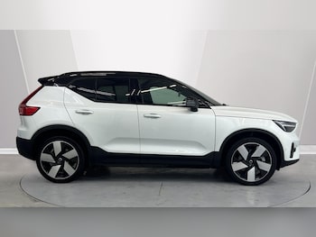 Used Volvo XC40 2023 for sale - 77673921: Photo