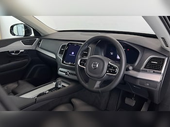 Used Volvo XC90 2023 for sale - 75959600: Photo