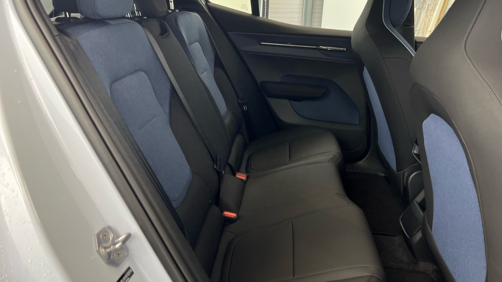 Used Volvo EX30 2025 for sale - 77979060: Photo 6