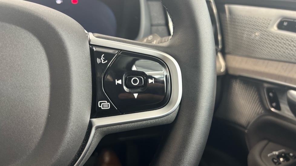 Used Volvo XC90 2025 for sale - 77942035: Photo 22