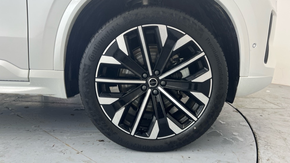 Used Volvo XC90 2025 for sale - 77942035: Photo 9