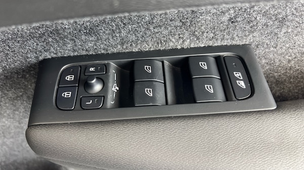 Used Volvo XC40 2024 for sale - 75796750: Photo 24
