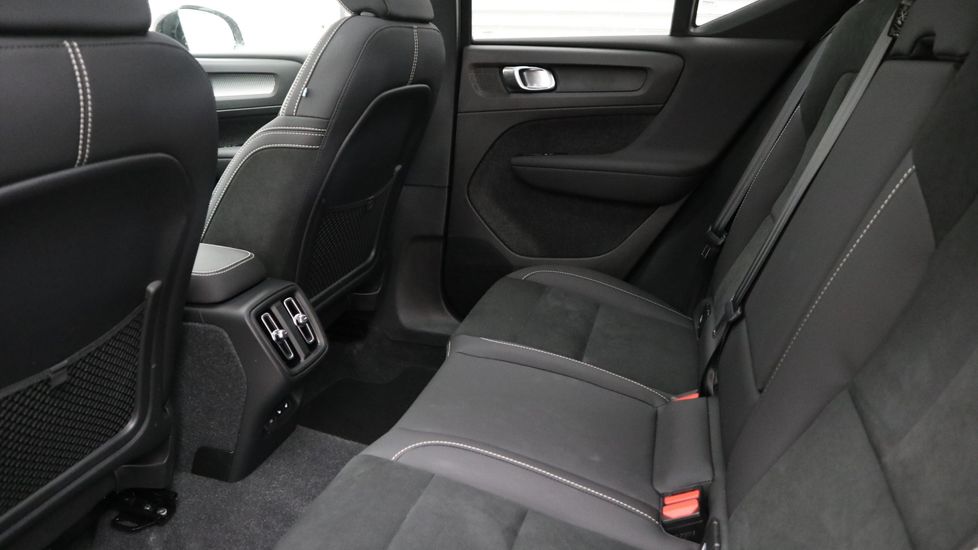 Used Volvo XC40 2024 for sale - 77678801: Photo 13