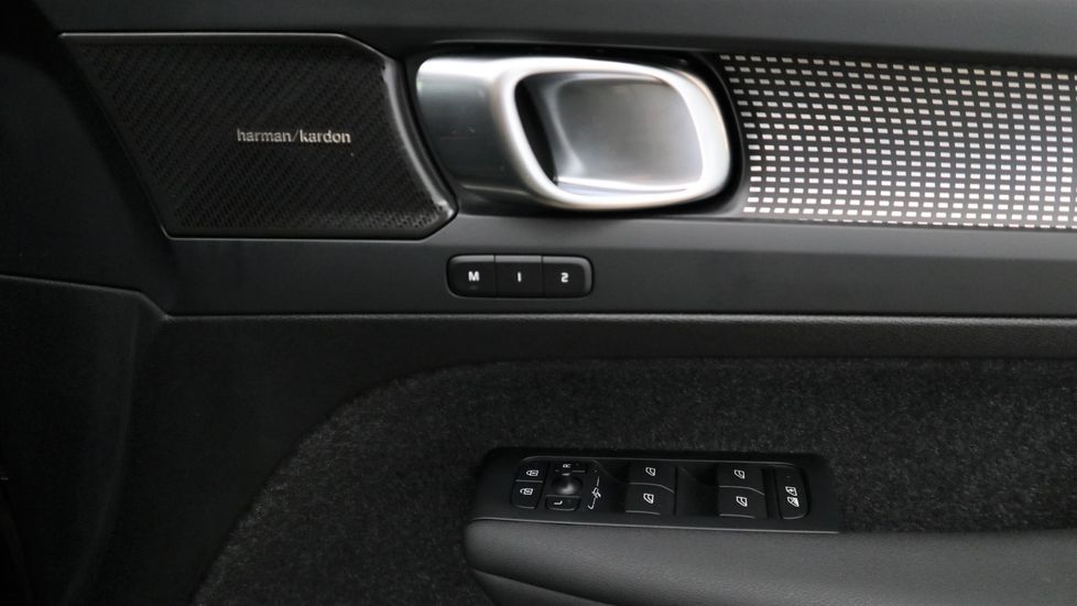 Used Volvo XC40 2024 for sale - 77678801: Photo 20