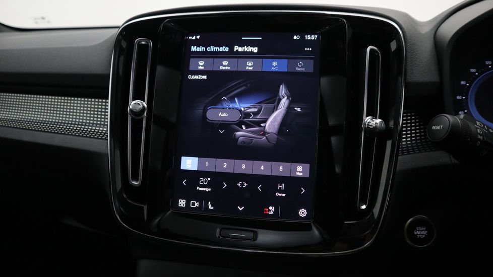 Used Volvo XC40 2024 for sale - 77678801: Photo 31