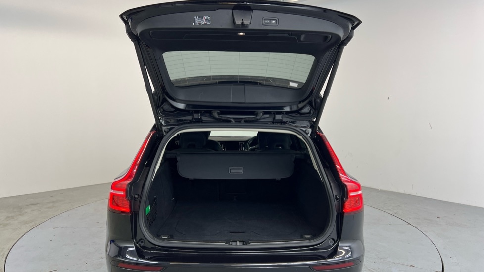 Used Volvo V60 2025 for sale - 78140473: Photo 13