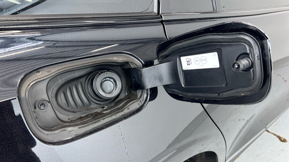 Used Volvo V60 2025 for sale - 78140473: Photo 16