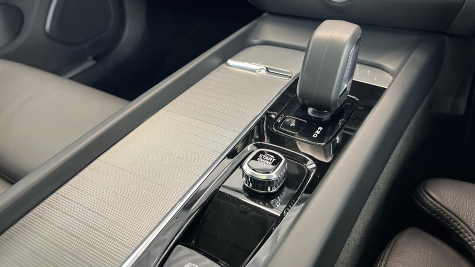 Used Volvo V60 2025 for sale - 78140473: Photo 25