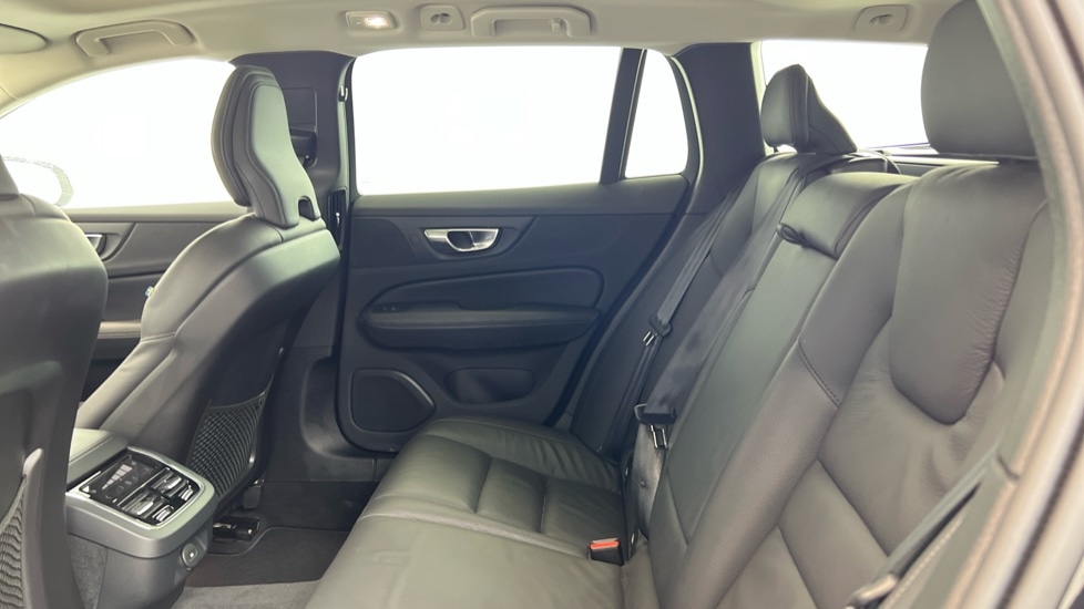 Used Volvo V60 2025 for sale - 78140473: Photo 33