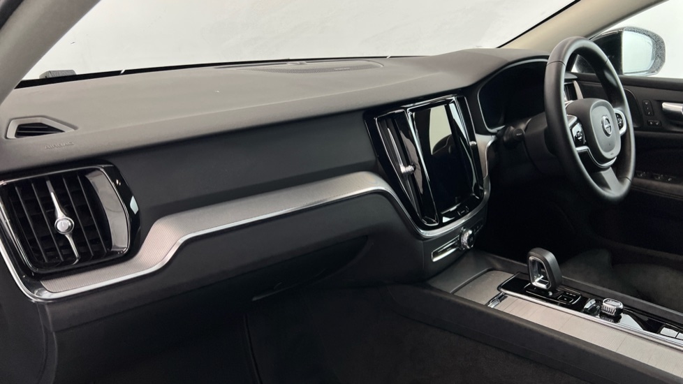 Used Volvo V60 2025 for sale - 78140473: Photo 38