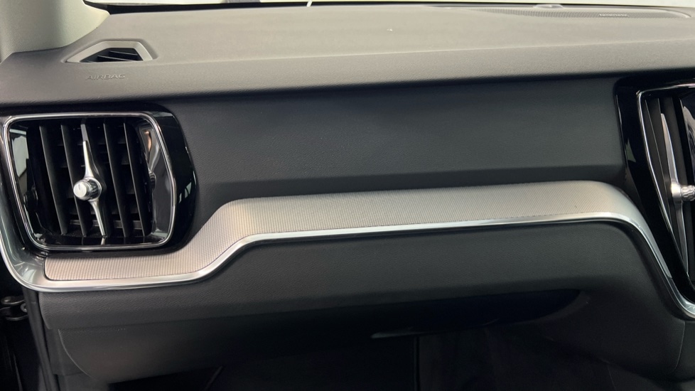 Used Volvo V60 2025 for sale - 78140473: Photo 40