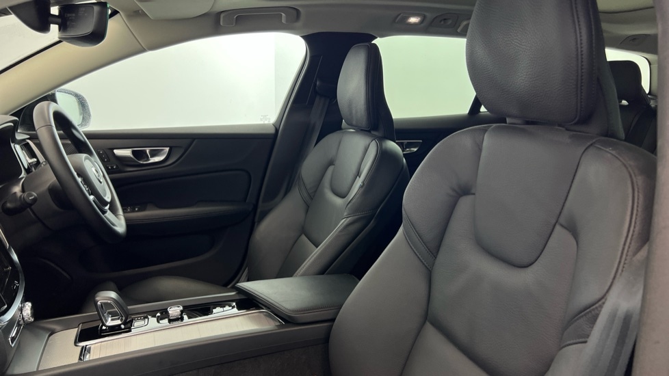Used Volvo V60 2025 for sale - 78140473: Photo 41