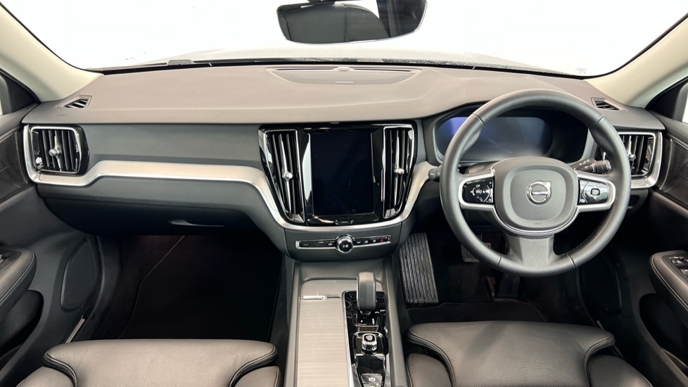 Used Volvo V60 2025 for sale - 78140473: Photo 5