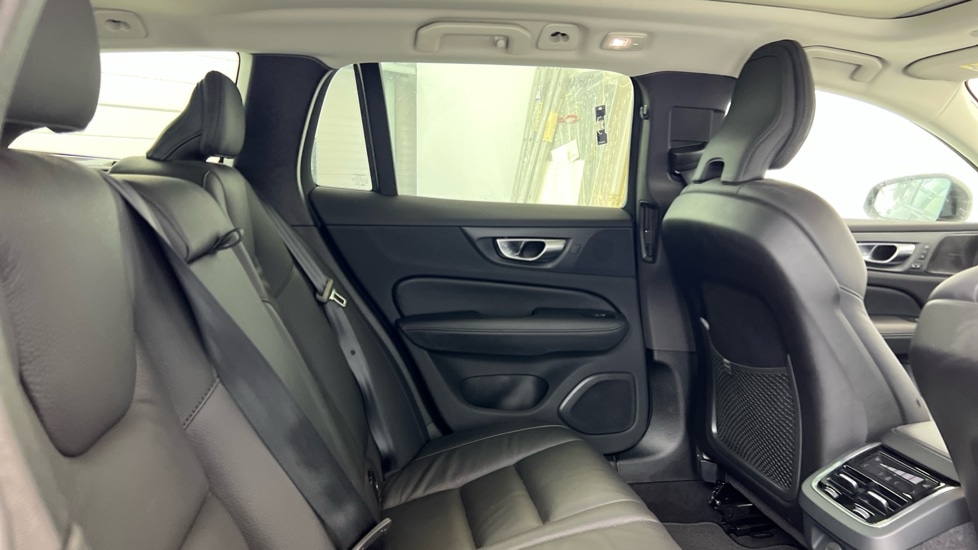 Used Volvo V60 2025 for sale - 78140473: Photo 6
