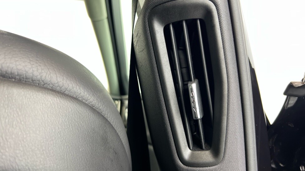 Used Volvo V60 2025 for sale - 78140473: Photo 60