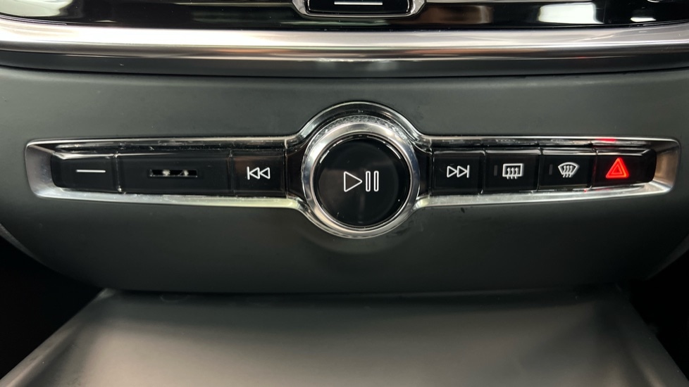 Used Volvo V60 2025 for sale - 78140473: Photo 63