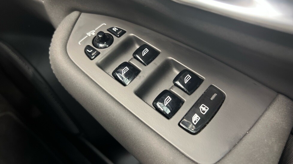 Used Volvo XC90 2025 for sale - 77281135: Photo 24