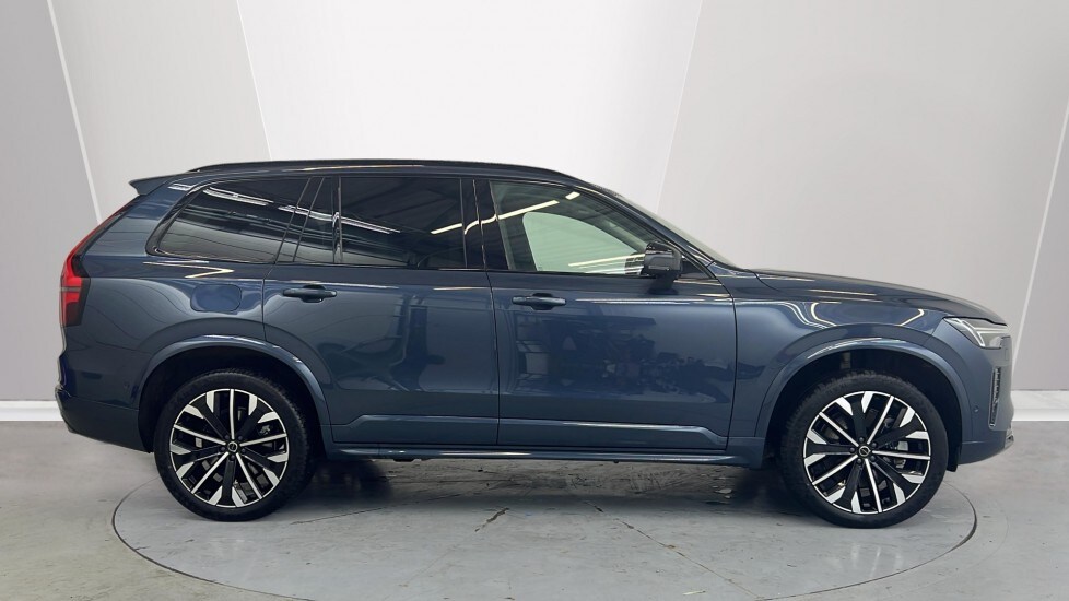 Used Volvo XC90 2025 for sale - 77281135: Photo 3