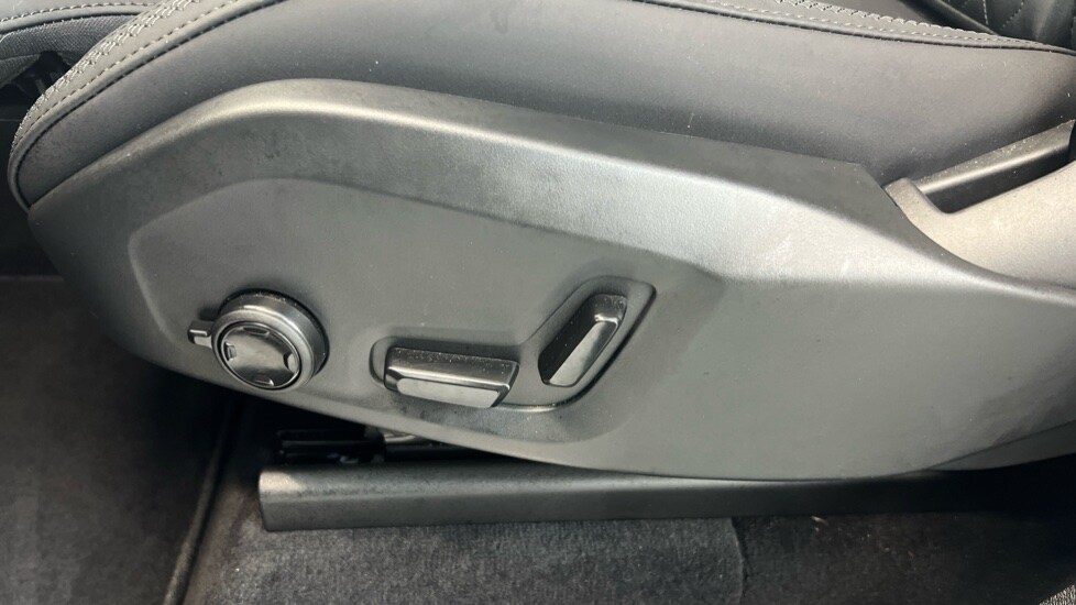 Used Volvo XC90 2025 for sale - 77281135: Photo 39