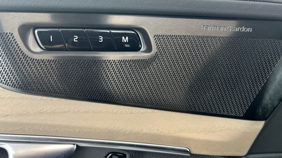 Used Volvo XC90 2025 for sale - 77281135: Photo 41