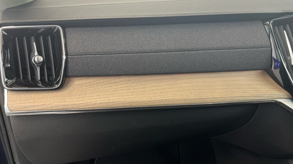 Used Volvo XC90 2025 for sale - 77281135: Photo 42