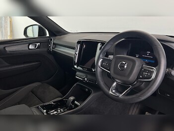 Used Volvo XC40 2022 for sale - 77799834: Photo