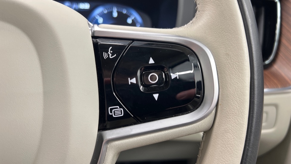 Used Volvo XC60 2019 for sale - 77841475: Photo 19