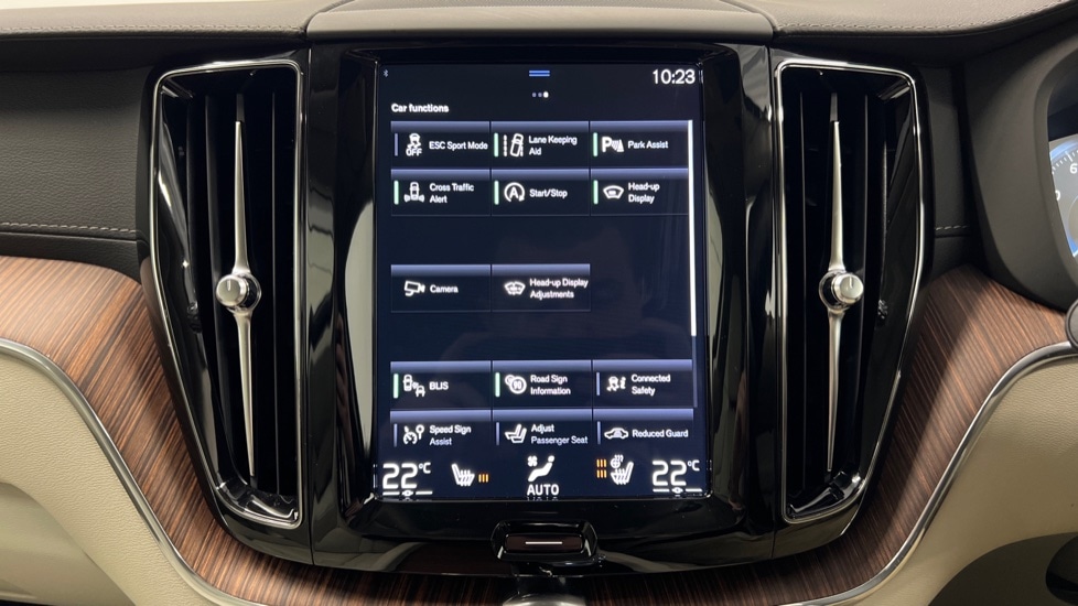 Used Volvo XC60 2019 for sale - 77841475: Photo 30