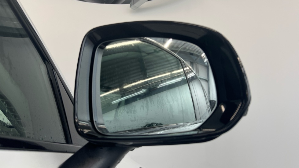 Used Volvo XC90 2025 for sale - 78059637: Photo 32