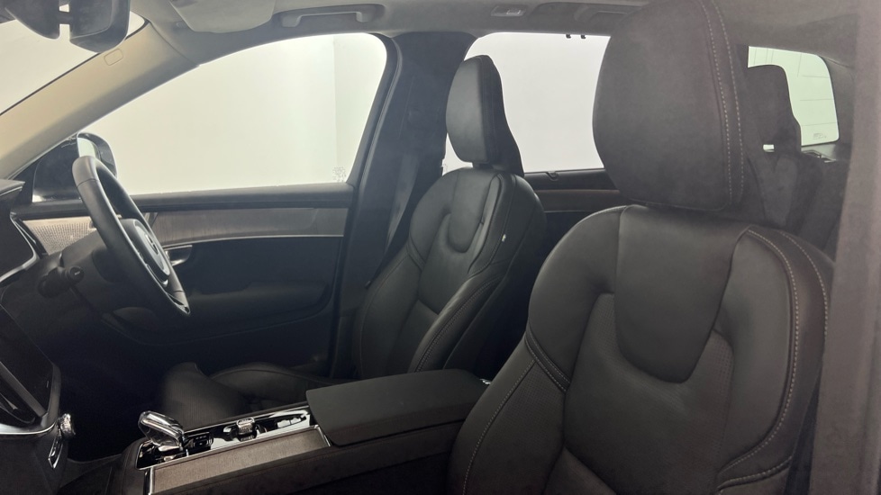 Used Volvo XC90 2025 for sale - 78059637: Photo 37