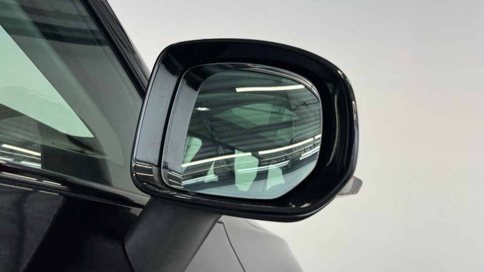 Used Volvo XC60 2023 for sale - 76459010: Photo 32