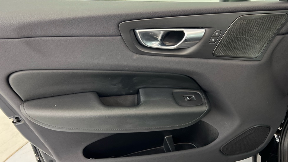 Used Volvo XC60 2023 for sale - 76459010: Photo 39