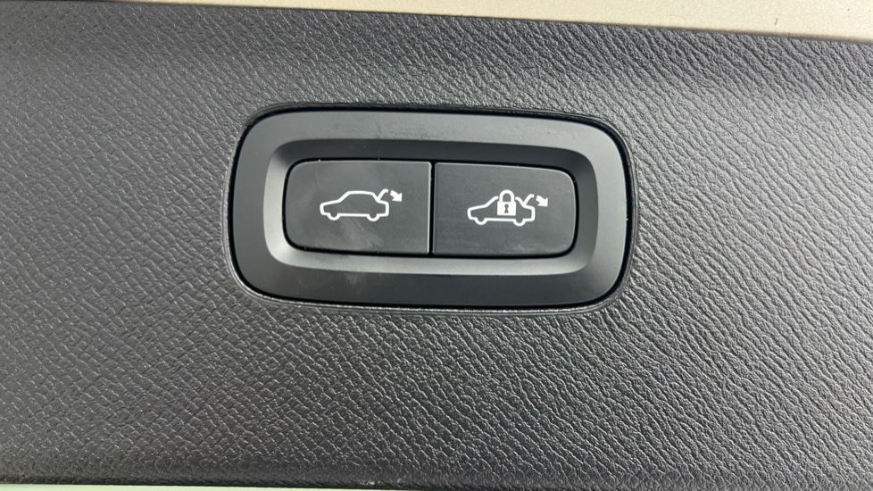 Used Volvo XC90 2022 for sale - 78055193: Photo 35