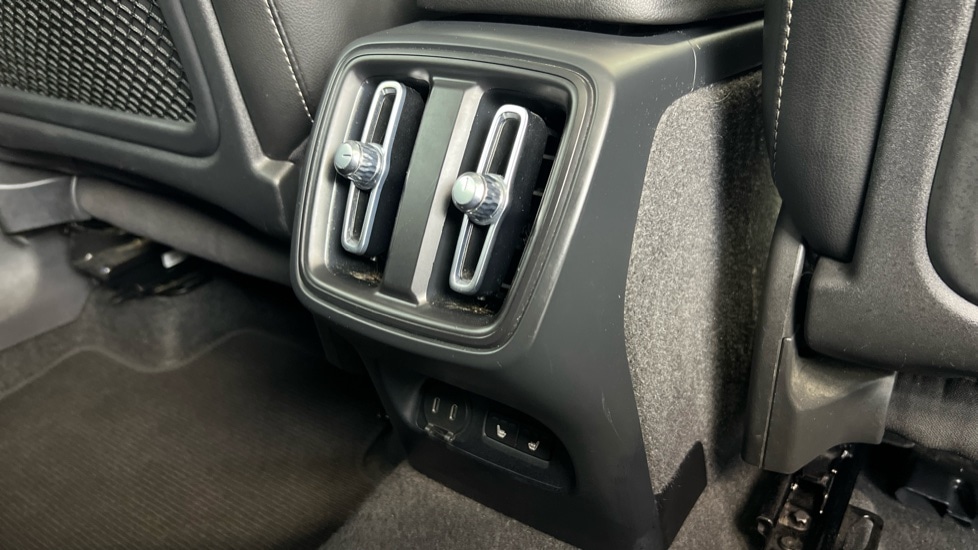 Used Volvo XC40 2022 for sale - 77326298: Photo 14