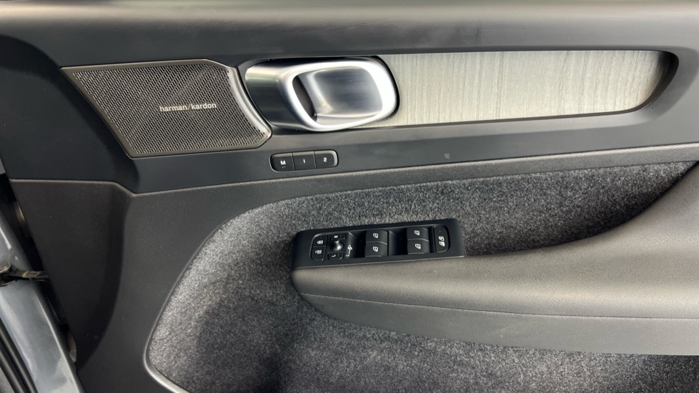 Used Volvo XC40 2022 for sale - 77326298: Photo 29