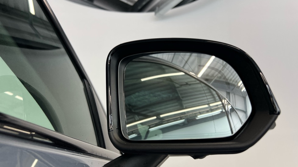 Used Volvo XC40 2022 for sale - 77326298: Photo 32