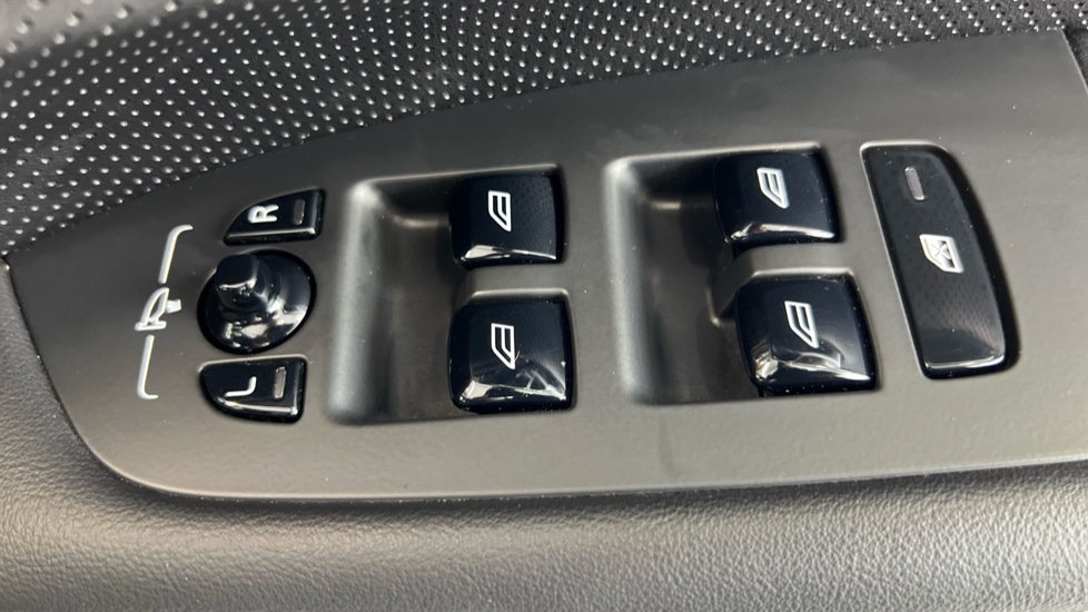 Used Volvo V90 2021 for sale - 76112100: Photo 24