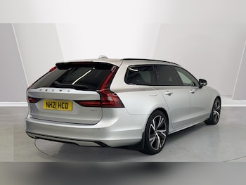 Used Volvo V90 2021 for sale - 76112100: Photo