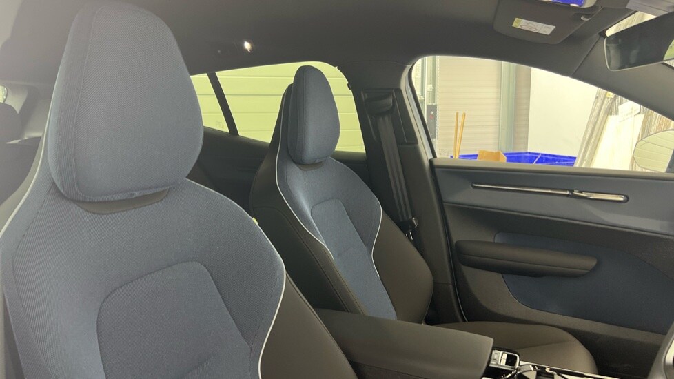 Used Volvo EX30 2025 for sale - 76557002: Photo 30