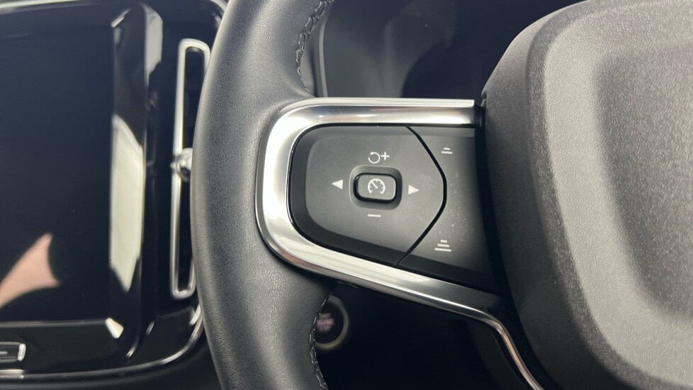 Used Volvo XC40 2022 for sale - 77512603: Photo 21