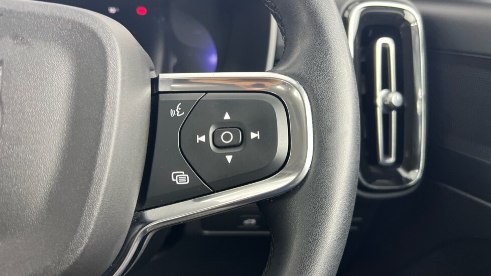 Used Volvo XC40 2022 for sale - 77512603: Photo 22